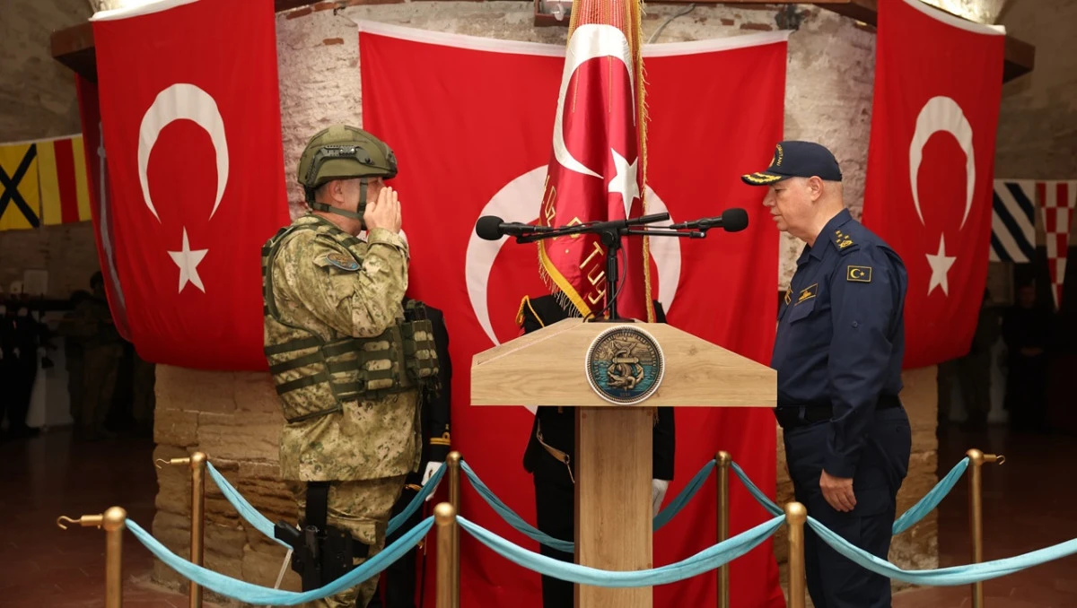 3.Amfibi Deniz Piyade Tugayı Sancağına Kavuştu