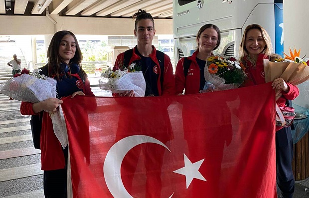 Jimnastik&ccedil;iler D&uuml;nya Şampiyonasından Başarıyla D&ouml;nd&uuml;