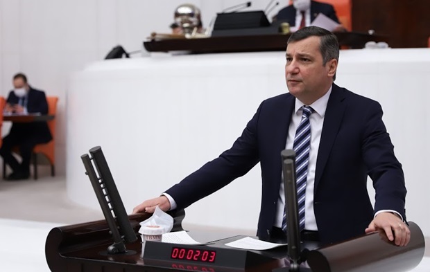 &ldquo;Emekli Sadaka Değil, İnsan Onuruna Yakışır Maaş İstiyor&rdquo;