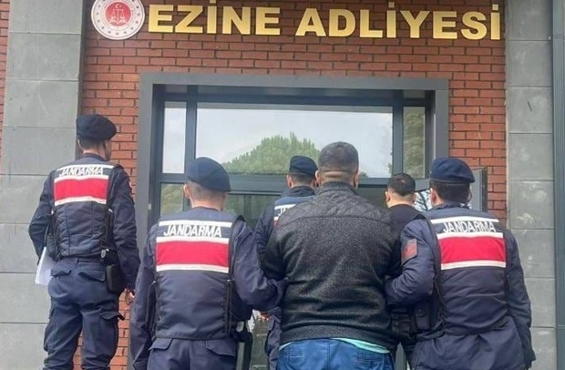6 Organizat&ouml;r ve 56 Ka&ccedil;ak G&ouml;&ccedil;men Yakalandı