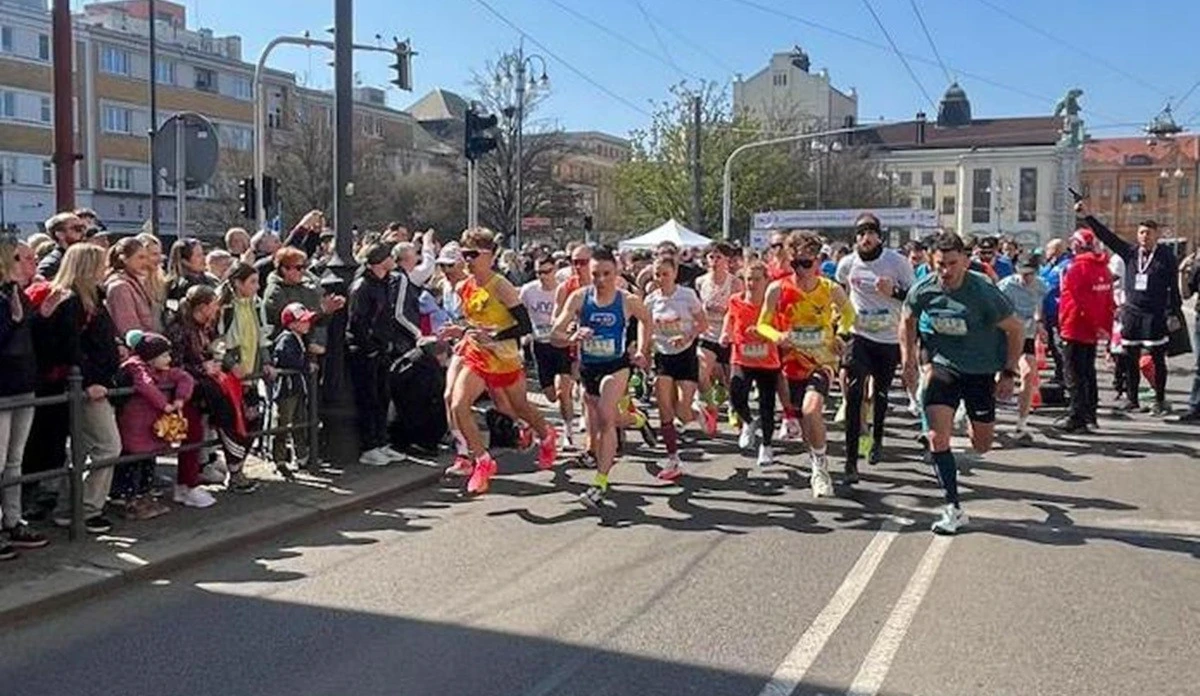 Abdullah Bayrak &Ccedil;ekya&rsquo;da &Ccedil;anakkale İ&ccedil;in Koştu!