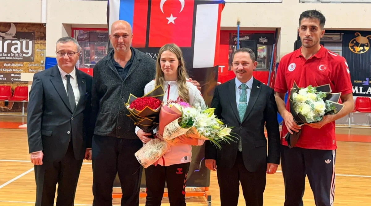 Avrupa Şampiyonu Ergin, Coşkuyla Karşılandı