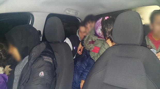 15 Operasyonda 243 Ka&ccedil;ak G&ouml;&ccedil;men Yakalandı