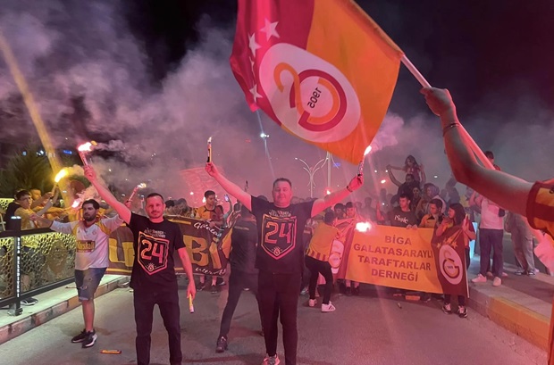 Bigalı Galatasaraylılardan Şampiyonluk Y&uuml;r&uuml;y&uuml;ş&uuml;
