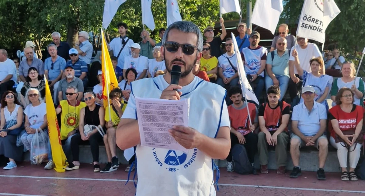 'Bu &Uuml;lkede A&ccedil;lık Yok' Deyip Oturdular..
