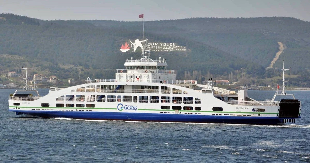 &Ccedil;anakkale Boğazı Yeniden Gemi Trafiğine A&ccedil;ıldı