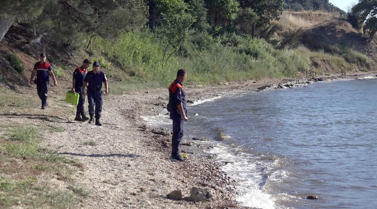 &Ccedil;anakkale&rsquo;de Akıntıya Kapılan Gen&ccedil; Hayatını Kaybetti