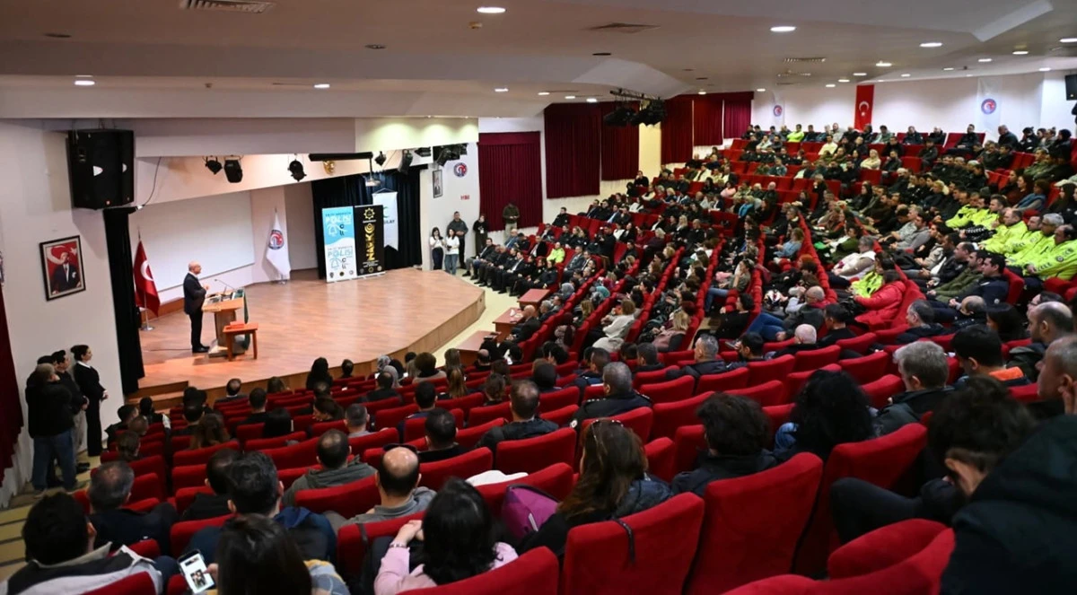 &Ccedil;anakkale'de Anneler Uyuşturucuya Karşı Eğitiliyor