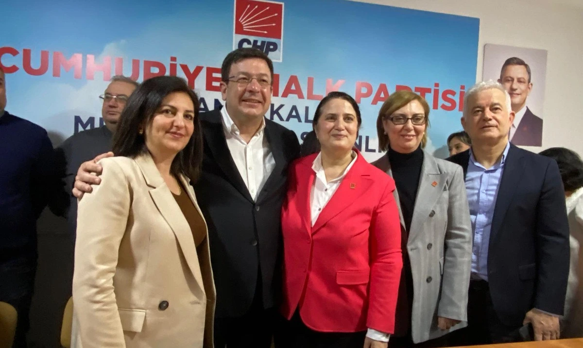 CHP'de G&ouml;rev Değişimi: Nilg&uuml;n G&uuml;ng&ouml;r Yeni Başkan Oldu