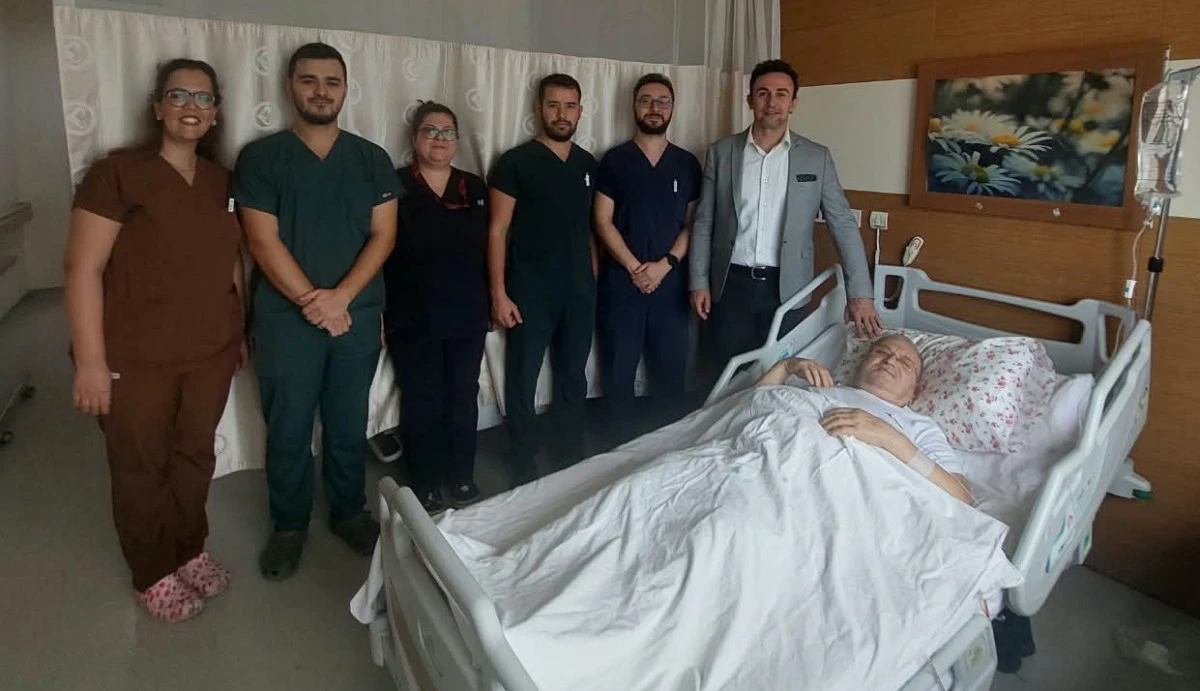 &Ccedil;OM&Uuml; Hastanesi Prostat Kanseri Cerrahi Tedavisinde Referans Oldu!
