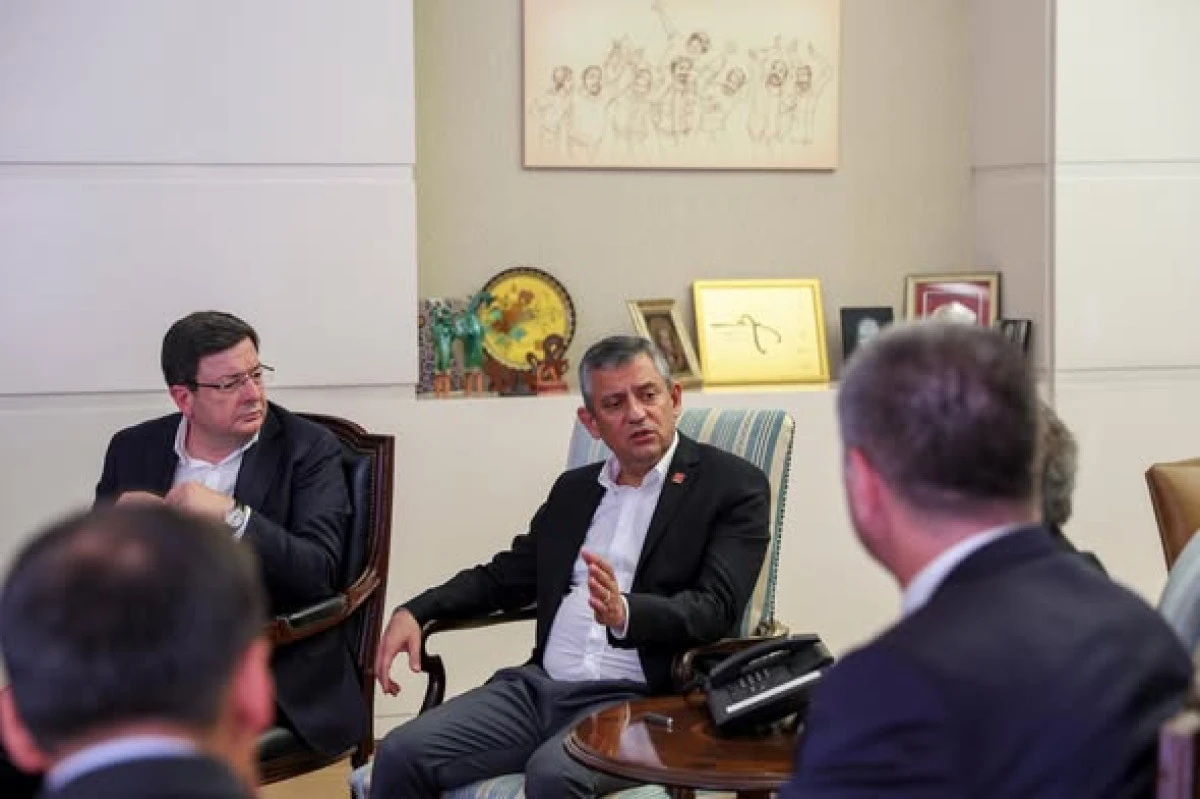 Erkek &ldquo;Bug&uuml;n D&uuml;nden Daha G&uuml;&ccedil;l&uuml;y&uuml;z&rdquo;