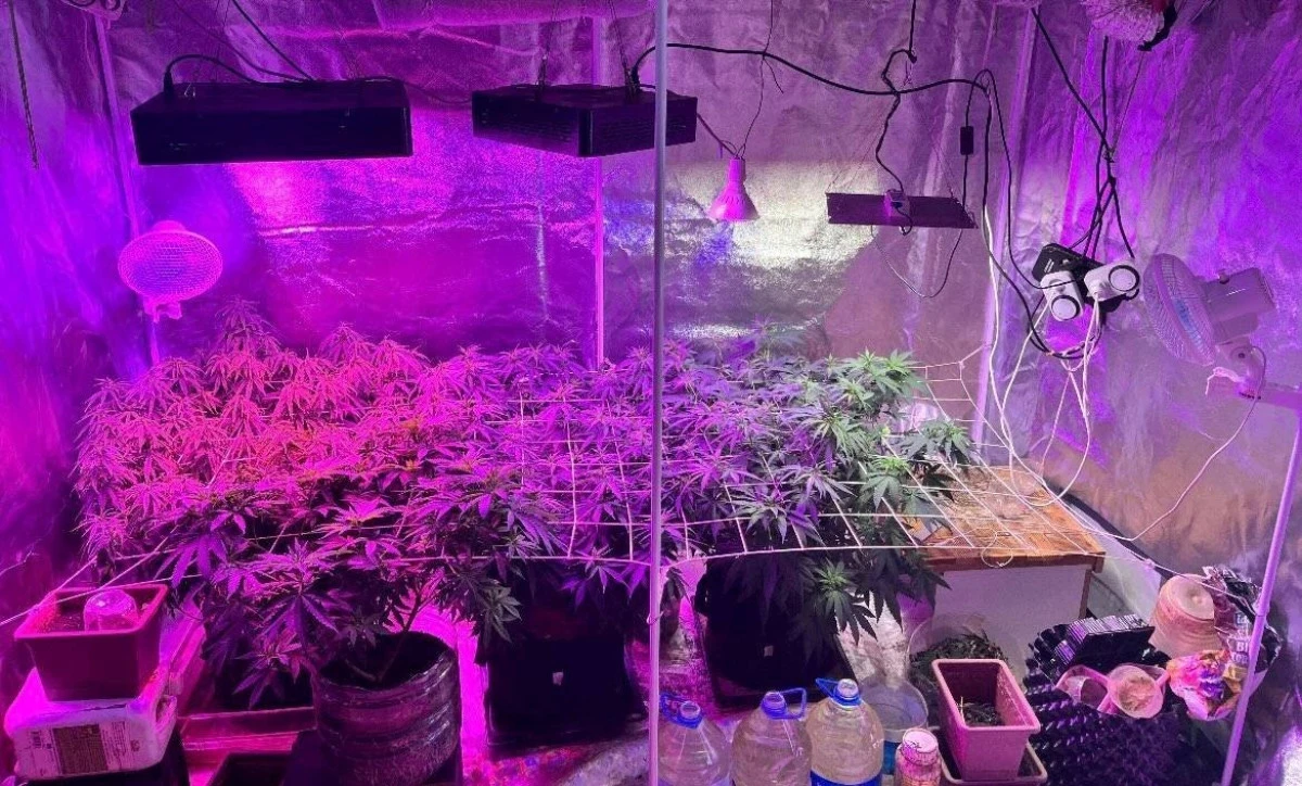 Eş Zamanlı Operasyonlarda 14 Ş&uuml;pheli Yakalandı