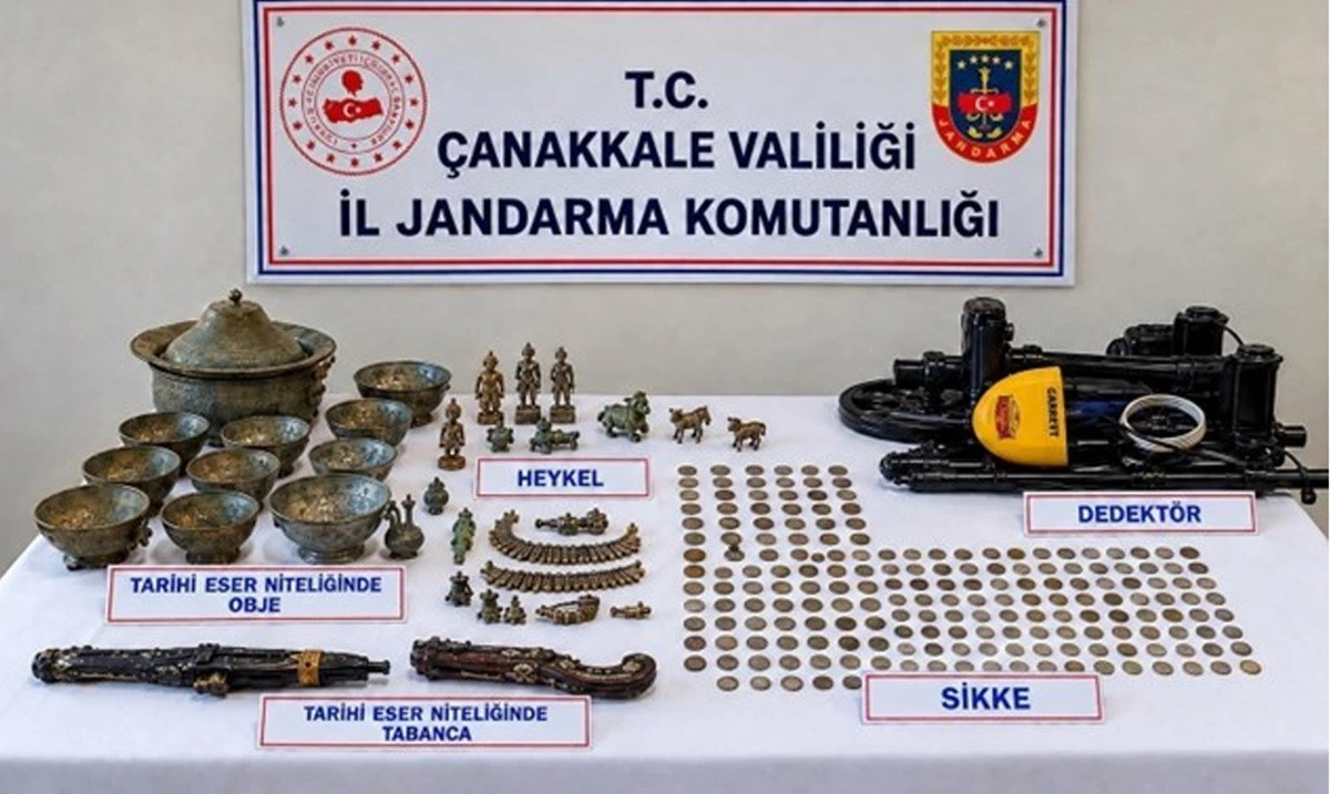 Ezine'de Y&uuml;zlerce Sikke ve Eser Ele Ge&ccedil;irildi