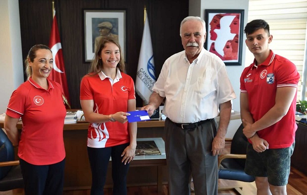 Şampiyon Sporcudan G&ouml;khan'a Ziyaret