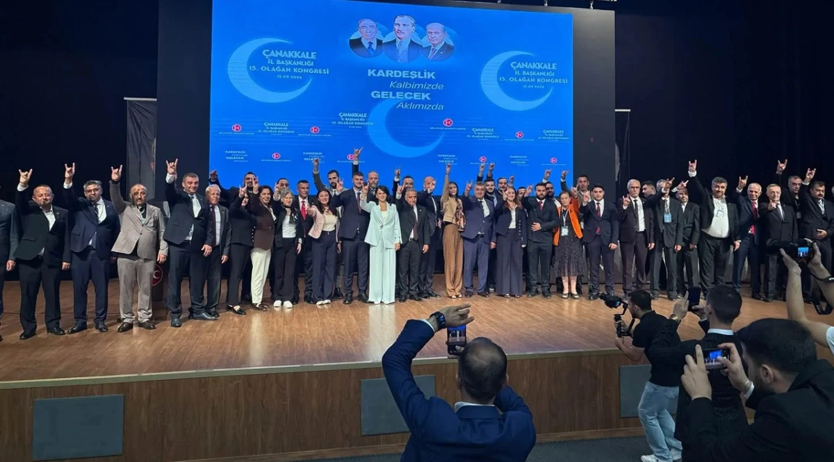 MHP Kongresi'nde Salih Altınkaya G&uuml;ven Tazeledi