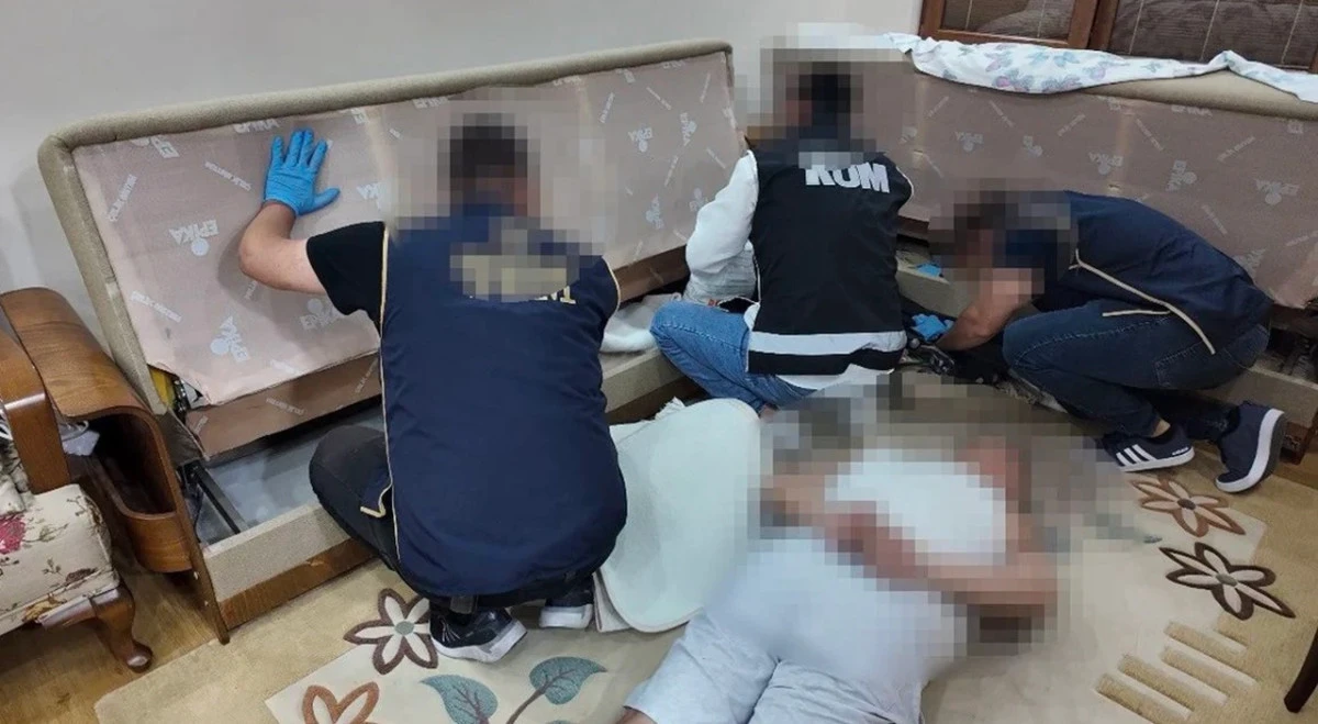 Organize Su&ccedil; &Ouml;rg&uuml;t&uuml;ne Operasyon: 8 G&ouml;zaltı