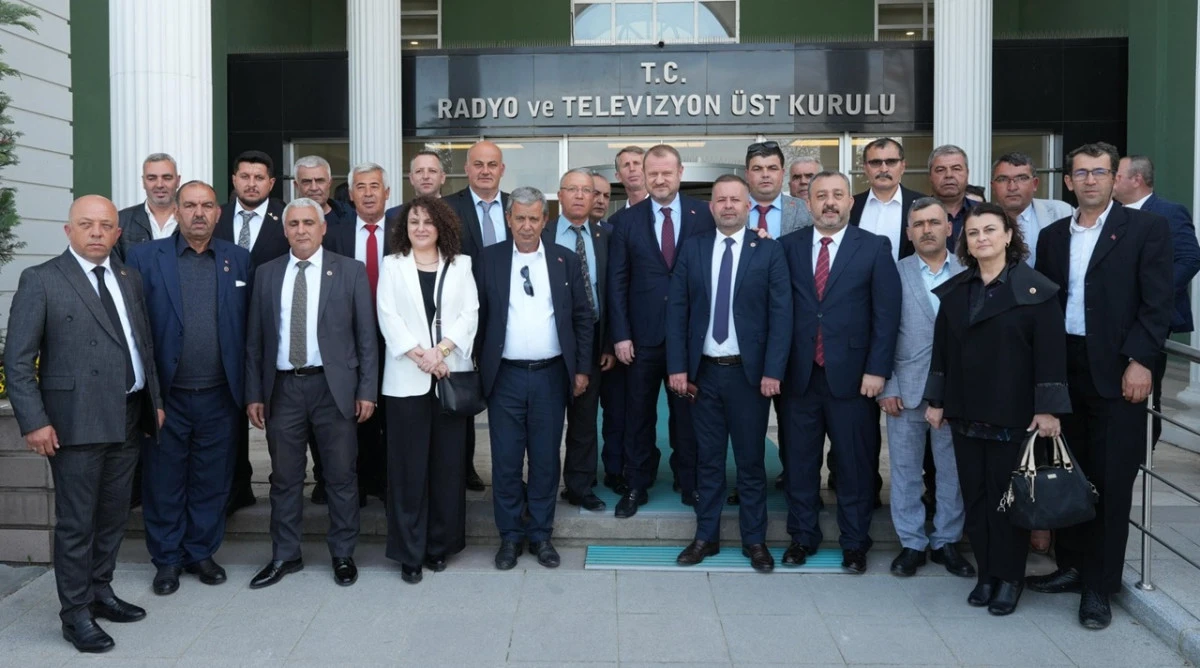 RT&Uuml;K Başkanı Mehmet Daniş, &Ccedil;anakkaleli Muhtarlarla Bir Araya Geldi