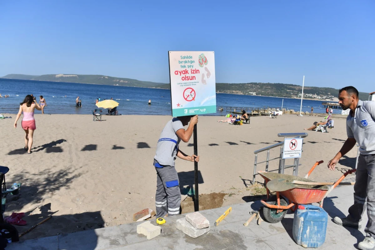 Sahillerde &Ccedil;evre Kirliliğine Karşı Dikkat &Ccedil;eken Adım