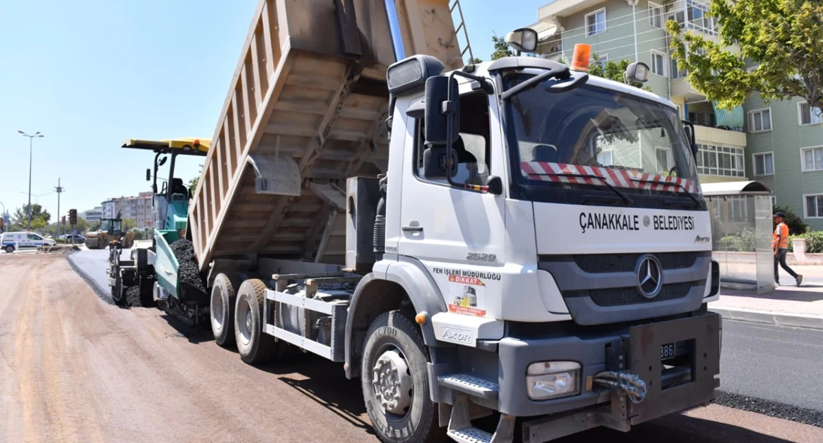 Troya Caddesi'nde &Uuml;styapı &Ccedil;alışmaları Tam Gaz S&uuml;r&uuml;yor