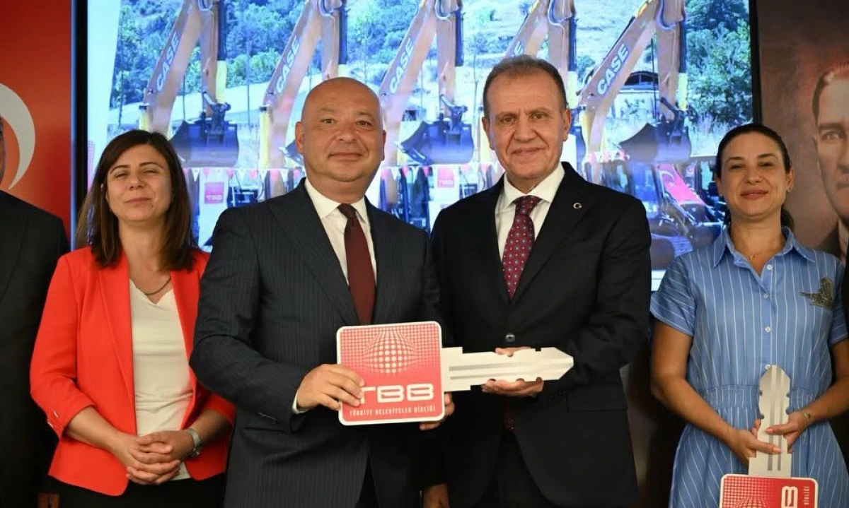 T&uuml;rkiye Belediyeler Birliğinden Bozcaada'ya Vidanj&ouml;r Desteği