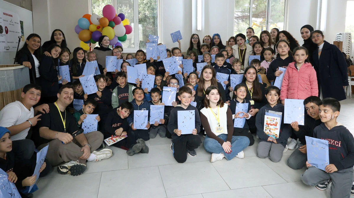 &Uuml;niversite &Ouml;ğrencileri Miniklerin Hayallerini Boyadı!